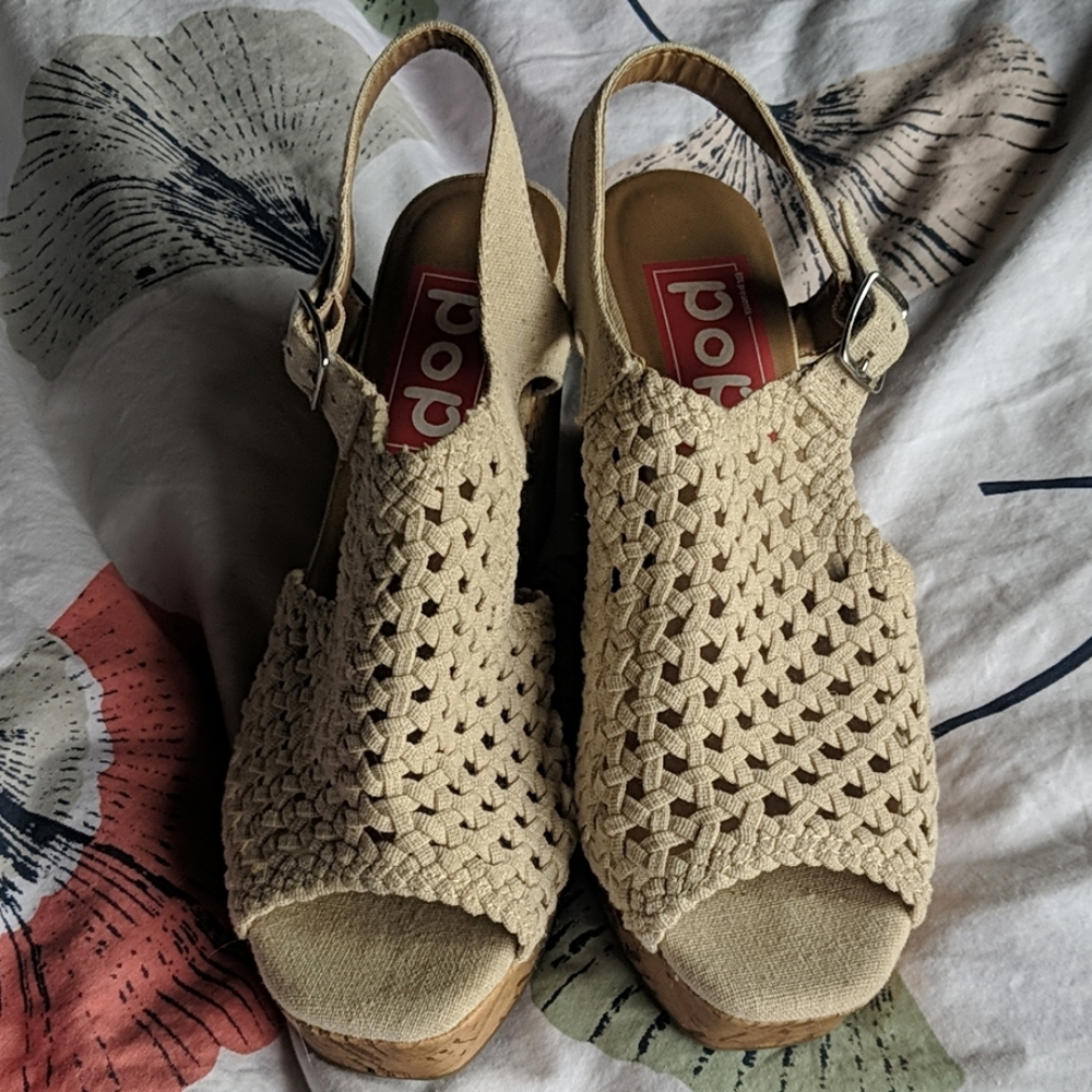 Pop Summer Wedges